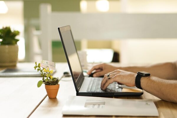Empowering Your Writing Journey: How AI Tools Can Enhance Skills and Efficiency in Content Creation
